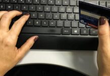 Juros do cartão de crédito sobem e pesam no bolso das famílias em fevereiro