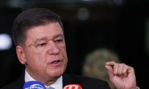 Senador Carlos Viana nega irregularidades em destinação de emendas para fundação ligada à Igreja da Lagoinha