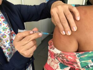 FCecon disponibiliza vacina contra HPV para pacientes com lesões pré-malignas do colo do útero