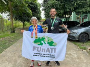 Aluna da FUnATI, idosa de 67 anos conquista 1º lugar em maratona de 42 km