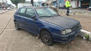 ‘Operação Sucata’ apreende três veículos abandonados em vias públicas de Manaus