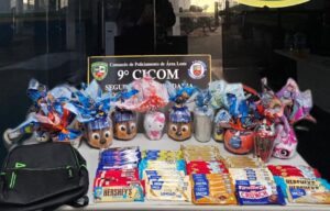 Adolescente de 14 anos é apreendida com ovos de Páscoa e 86 barras de chocolate em Manaus