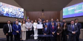 Roberto Cidade assume o Governo e faz chamado duro pela governabilidade no Amazonas