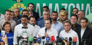 No primeiro dia à frente do Executivo, governador interino Roberto Cidade destaca estabilidade institucional e continuidade de projetos Fotos: Alex Pazuello/Secom