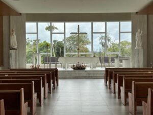 Capela de São José do Rio Negro é inaugurada em Manaus como refúgio de silêncio e fé