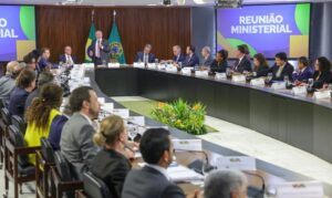 Lula se despede de ministros e confirma Alckmin como vice em chapa para 2026