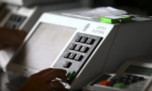 Onze governadores renunciam para disputar eleições de outubro; veja quem sai e quem fica