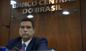 Campos Neto falta à CPI do Crime Organizado pela terceira vez; advogados alegam decisão do STF