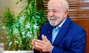 Lula envia ao Congresso projeto de lei pelo fim da escala 6×1