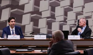 Galípolo diz que sigilo de oito anos para liquidação do Banco Master é regra do BC