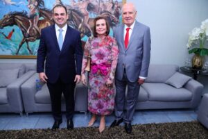 Presidente do TCE-AM prestigia posse do novo governador do Amazonas