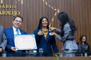Marciele Albuquerque é homenageada na Aleam com Medalha Ruy Araújo e o Título de Cidadã do Amazonas