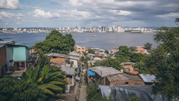 Manaus recebe encontro de três dias sobre moradia, justiça climática e direitos territoriais