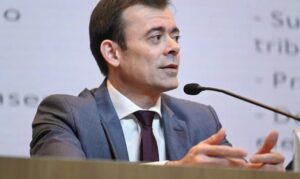 Governo fará ajuste para proibir bets no Desenrola Fies