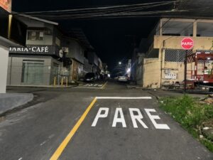 Rua J. Soares passa por mudança e se torna via preferencial para reduzir acidentes no Alvorada