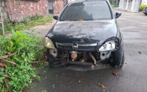 IMMU retira três veículos abandonados de vias das zonas Sul e Centro-Sul de Manaus