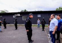 Roberto Cidade inaugura tanque tático da COE e assina criação do Bope no Amazonas