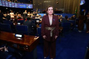 Presidente do TCE-AM acompanha em Brasília promulgação de PEC que fortalece Tribunais de Contas