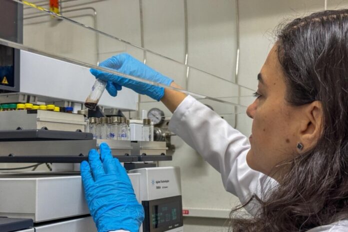 Laboratório Forense de Análises e Compostos