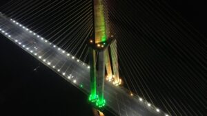 Copa do Mundo: Ponte Rio Negro ganha iluminação verde e amarela durante jogos da Seleção Brasileira