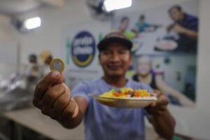Programa Prato Cheio ultrapassa 20,5 milhões de refeições servidas no Amazonas