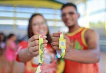 Recicla, Galera realiza troca de resíduos recicláveis por pulseiras de acesso para Festa dos Visitantes