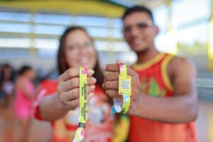 Festival de Parintins 2026: Recicla, Galera realiza troca de resíduos recicláveis por pulseiras de acesso para Festa dos Visitantes