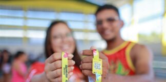 Recicla, Galera realiza troca de resíduos recicláveis por pulseiras de acesso para Festa dos Visitantes