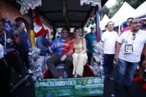 Governador Roberto Cidade reforça investimentos no turismo com apoio aos tricicleiros e visita ao Turistódromo em Parintins