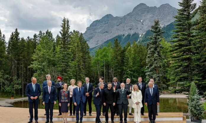 g7