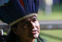 Câmara aprova uso de indumentárias tradicionais em fotos de documentos
