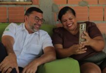 Wilson Lima conheceu Mariza durante uma reunião realizada neste mês na região do Amazonino Mendes 2, no bairro Novo Aleixo