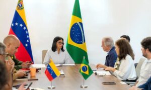 “Ajuda brasileira não será episódica”, diz Múcio em visita à Venezuela