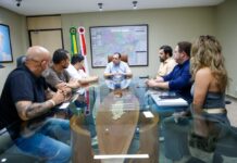 Governador Roberto Cidade assina ordem de serviço do Asfalta Amazonas para obras de pavimentação em Itapiranga e São Sebastião do Uatumã