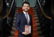André Epifânio Martins lança obra jurídica e reúne autoridades no Palácio Rio Negro André Epifânio Martins lança obra jurídica e reúne autoridades no Palácio Rio Negro