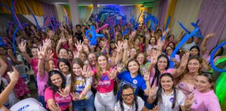 Thaisa Cidade leva propostas da coligação 'União pelo Amazonas' para mulheres da zona sul de Manaus