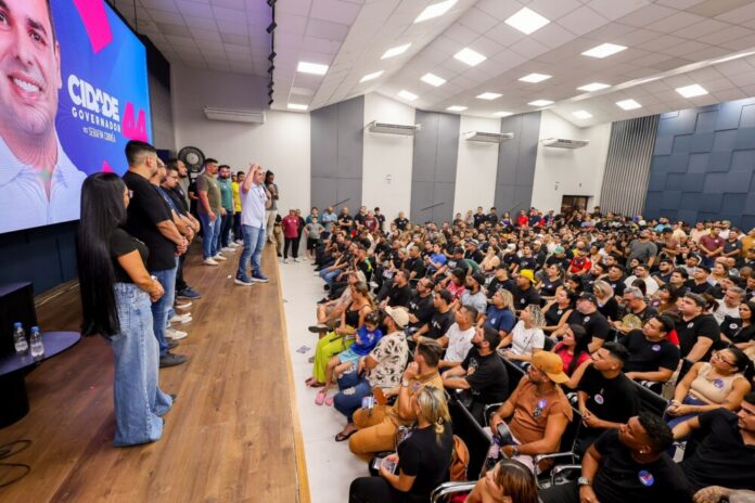 Roberto Cidade dialoga com artistas e produtores culturais sobre propostas para o setor