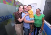 Governador Roberto Cidade acompanha ações de saúde voltadas a crianças e idosos neste sábado