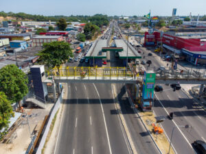 Passarela Santos Dumont tem mais de 70% das obras concluídas em Manaus