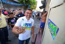 Recebido por um rio de gente no Educandos, Wilson Lima agradece carinho e destaca entregas de sua gestão