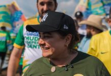 Na região do Madeira, Professora Maria defende agronegócio, mineração e desenvolvimento do interior Professora Maria mobiliza multidão em motocarreata em Borba e cumpre agenda na calha do Rio Madeira