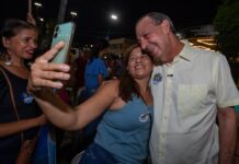 Omar propõe crédito e geração de renda para autonomia das mulheres chefes de família no CadÚnico Omar propõe crédito e geração de renda para autonomia das mulheres chefes de família no CadÚnico