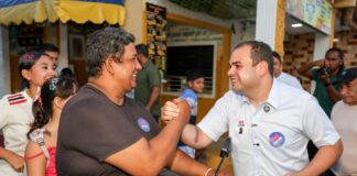 Roberto Cidade leva proposta ‘Mãe Solo Protegida’ às ruas do Zumbi e reforça compromisso com mulheres no segundo mandato
