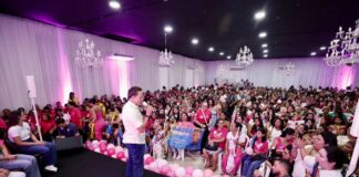 Evento no bairro Aleixo reúne 1.500 mulheres em apoio à candidatura de Adjuto Afonso em Manaus