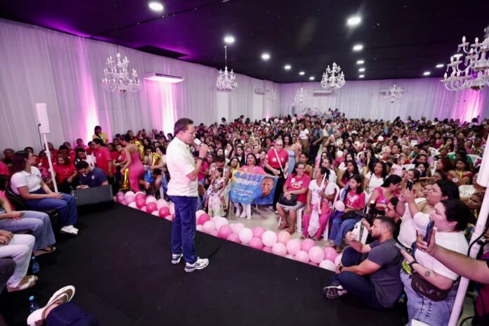 WhatsApp Image 2026-09-17 at 10.22.19 Evento no bairro Aleixo reúne 1.500 mulheres em apoio à candidatura de Adjuto Afonso em Manaus