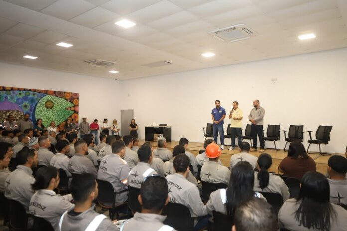 WhatsApp Image 2026-09-26 at 10.07.00 Adjuto Afonso destaca fortalecimento do setor naval em visitas às empresas no AM