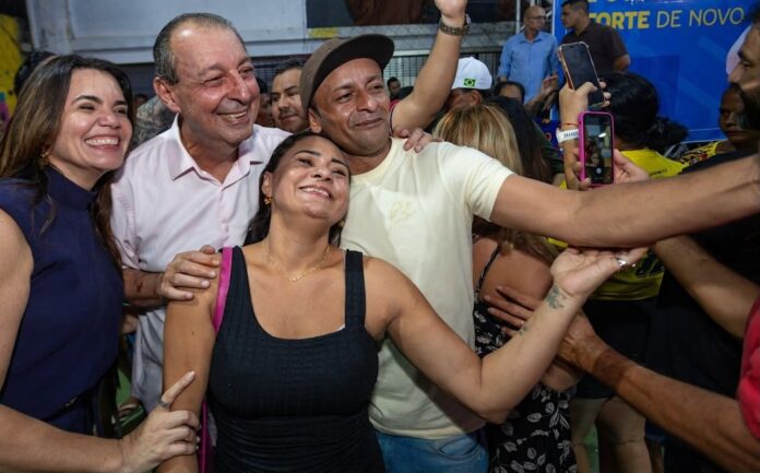 Plano de habitação de Omar Aziz prioriza saneamento, regularização e interiorização