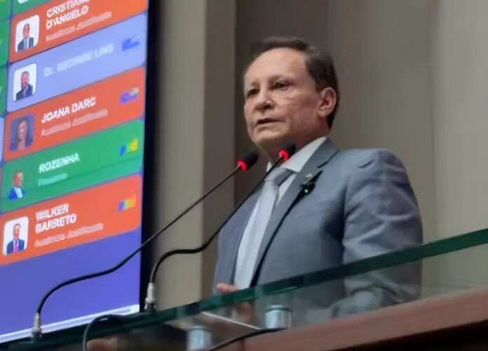 Deputado Adjuto Afonso denuncia "Taxa da Seca" em sessão na Aleam