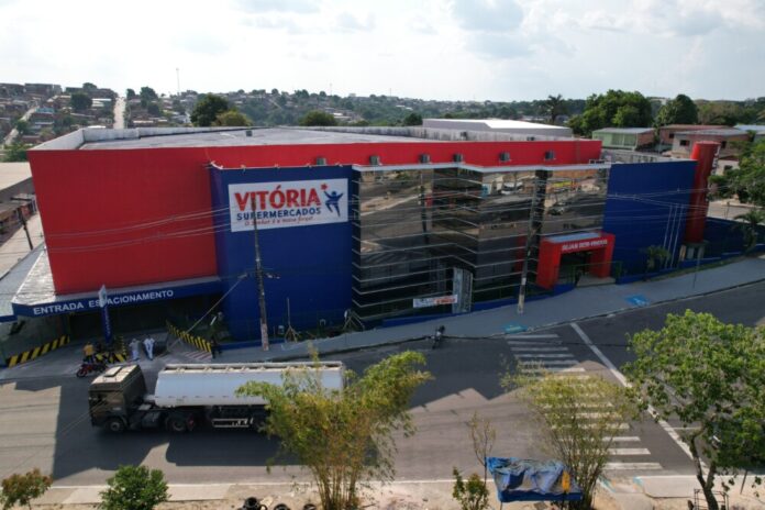 Vitória Supermercados anuncia expansão com nova loja e vagas de emprego na zona Norte Vitória Supermercados anuncia expansão com nova loja e vagas de emprego na zona Norte